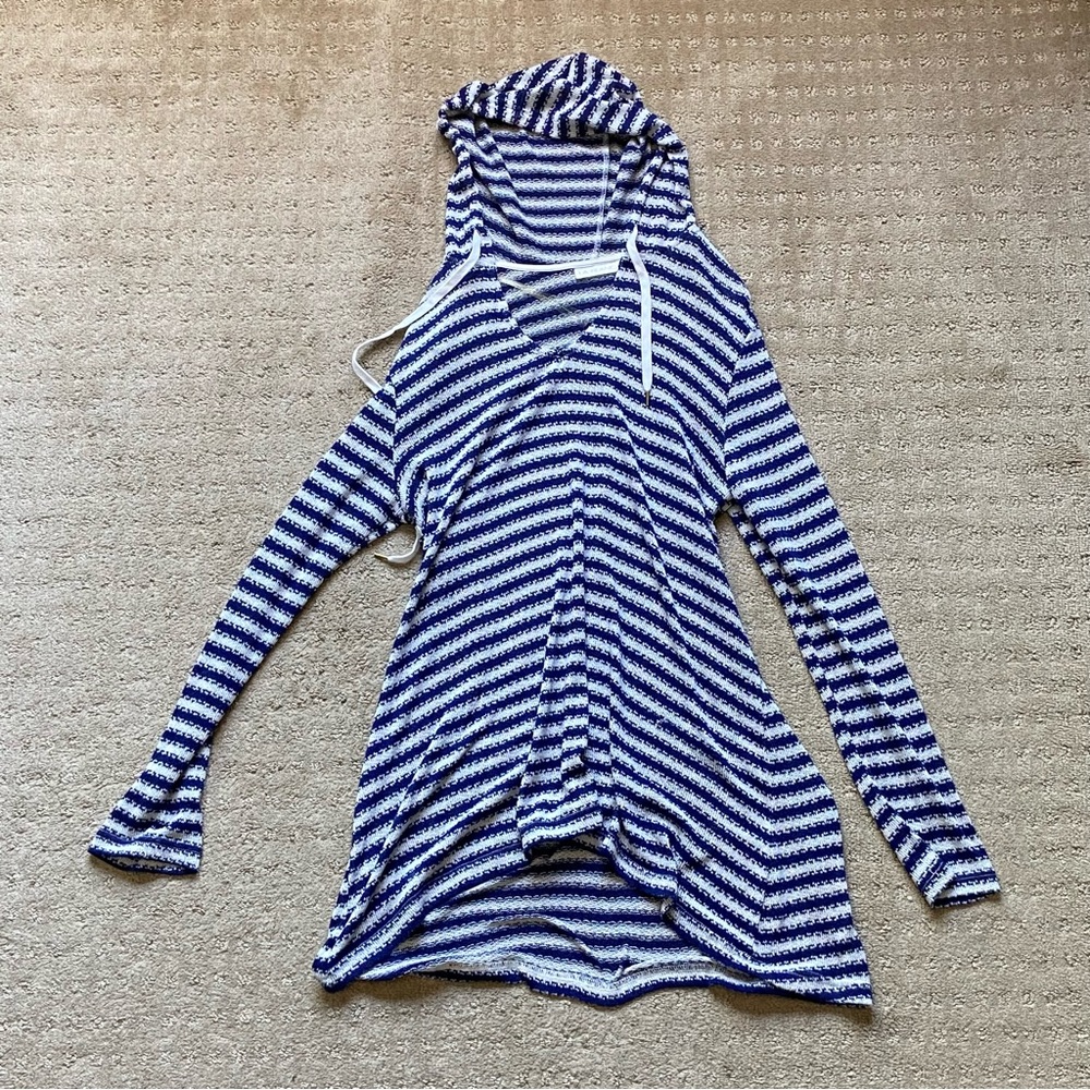 Long sleeve swimsuit coverup